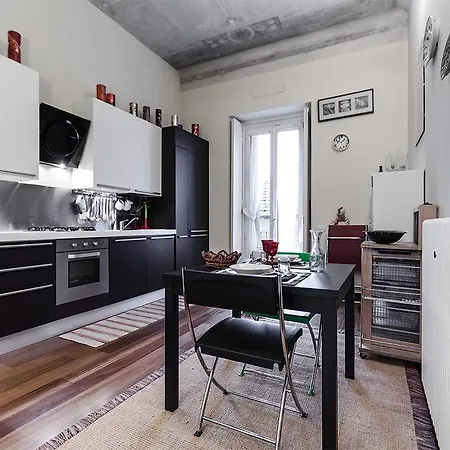 Porta Romana Buozzi Appartamento Milano